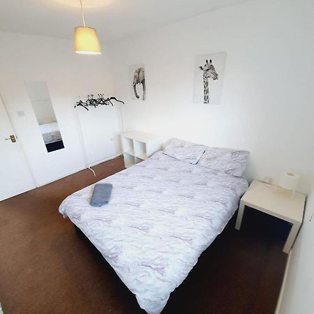 2 Bedroom Rayleigh Apartment Kültér fotó