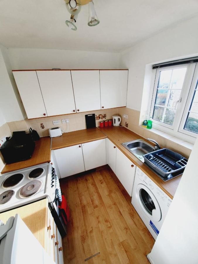 2 Bedroom Rayleigh Apartment Kültér fotó