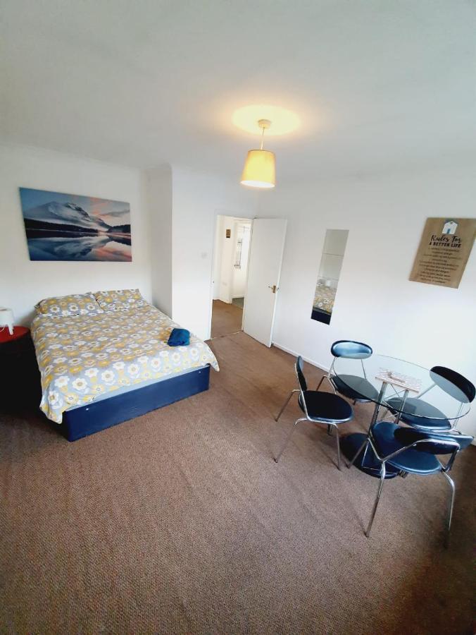2 Bedroom Rayleigh Apartment Kültér fotó